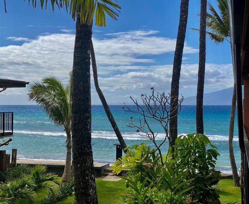 Oceanfront With Aircon-Hear The Waves-Amazing Views-Wifi Apartment ลาไฮนา ภายนอก รูปภาพ